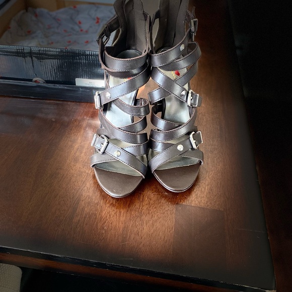 Luichiny Strappy Leather summer heels 7 NEW - Picture 5 of 7